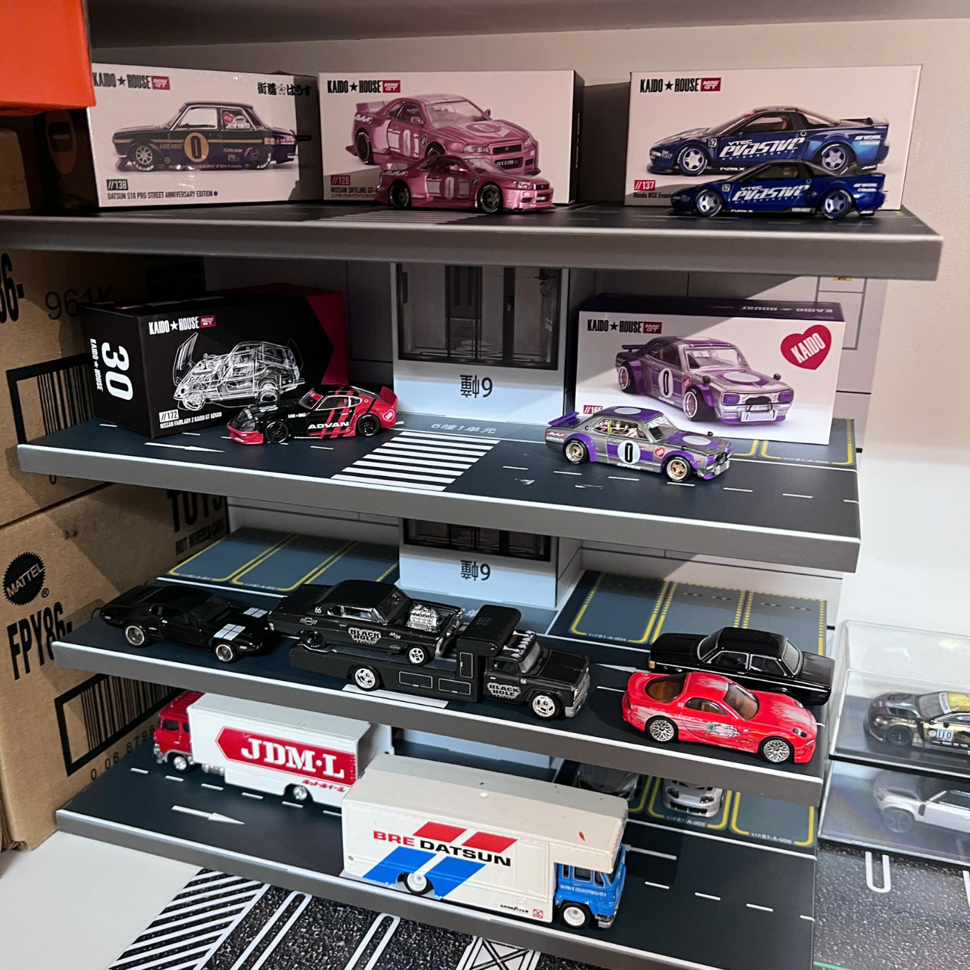 Hướng dẫn chọn Diorama xe mô hình cho bàn làm việc