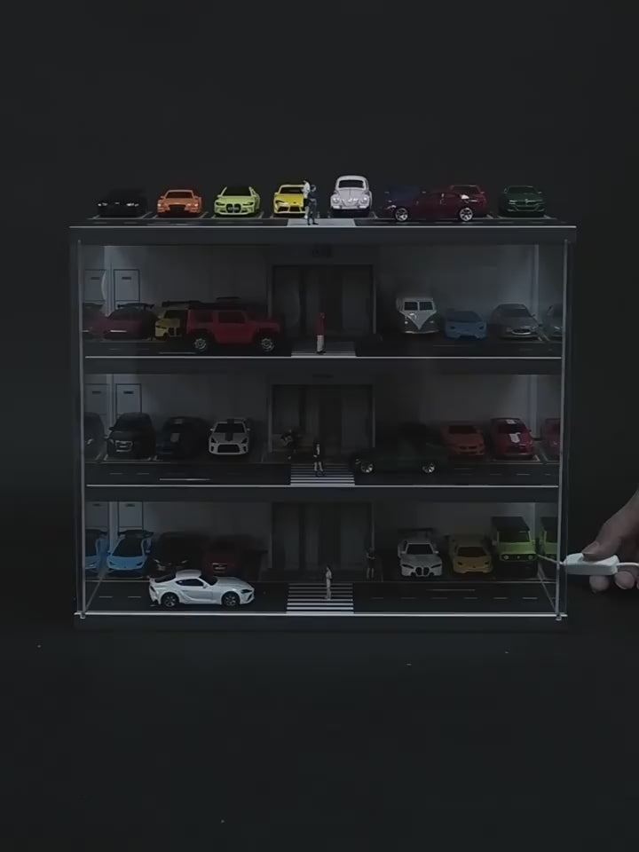 Mô Hình Bãi Đỗ Xe 1:64 Có Thang Máy & Đèn LED – Tủ Mica Trong Suốt.